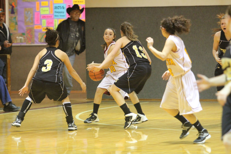 LometaEvantGIRLSBasketball51.jpg